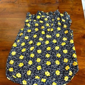 Loft size extra small ruffle sleeve, tank top. Vibrant yellow flowers. Like new.